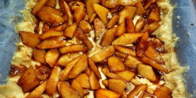 шарлотка яблочно-кофейная