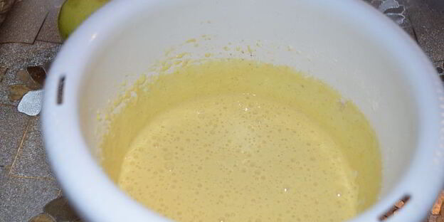 яблочная шарлотка