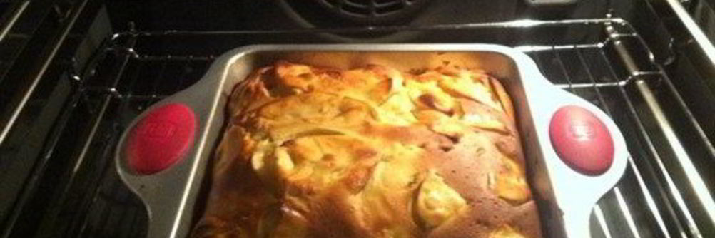 Яблочно-грушевая шарлотка