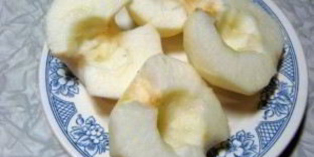 заливная шарлотка с яблоками