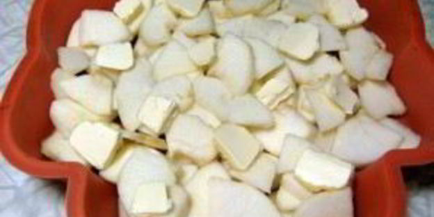 заливная шарлотка с яблоками