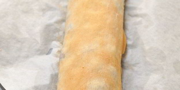 штрудель с вишней