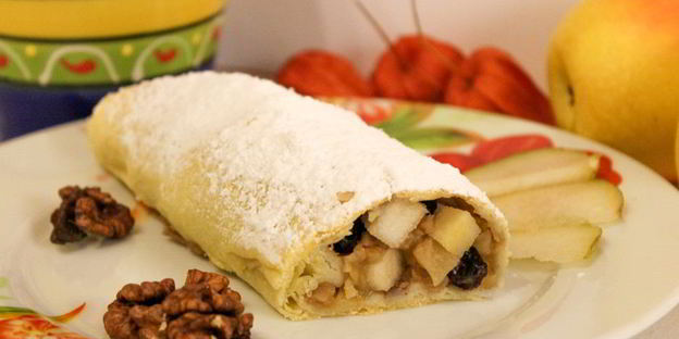 штрудель с яблоками