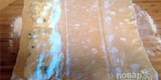 слойки из слоеного теста с творогом