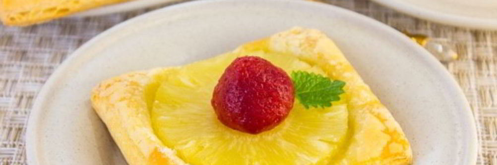 Слойки с ананасами