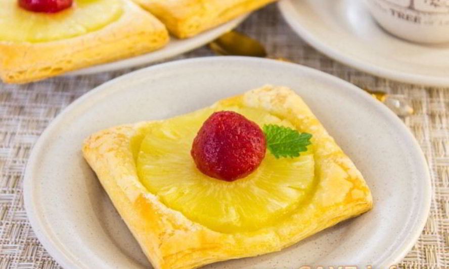 Рецепт слоек с ананасами