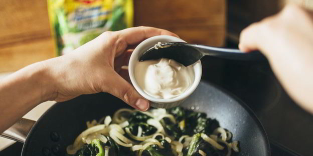 слойки с фетой и шпинатом