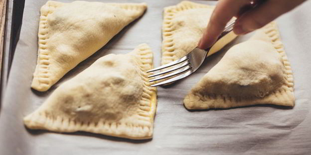 слойки с фетой и шпинатом