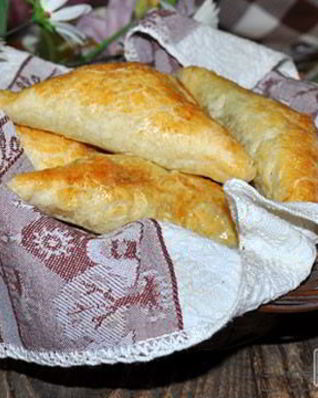 Слойки с грибами