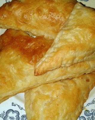 Слойки с курицей и сыром