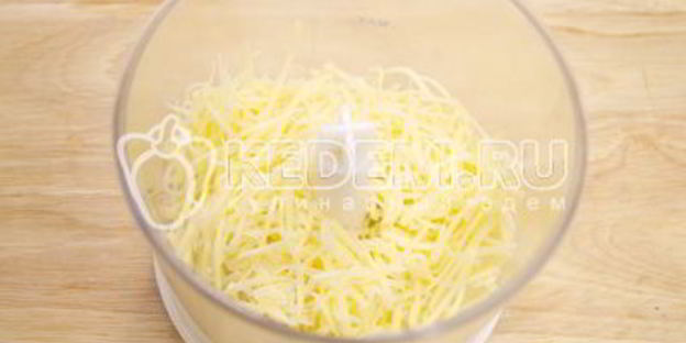 слойки с сырной пастой