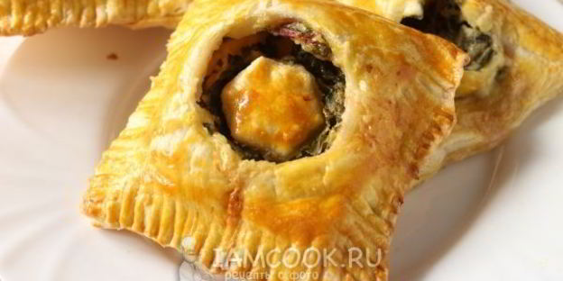 слойки с сыром и свекольными листьями