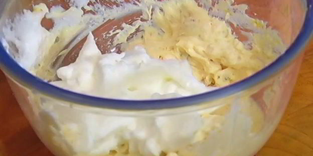 лимонные сырники с соусом из маскарпоне