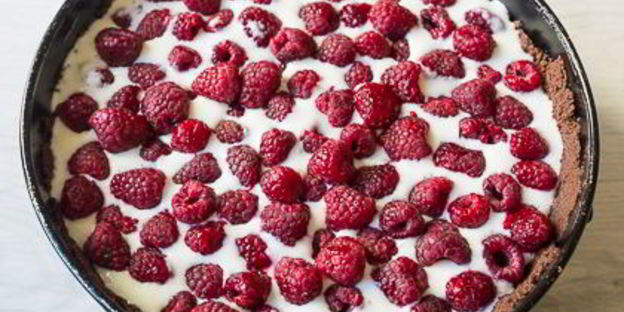 нежный творожник с малиной