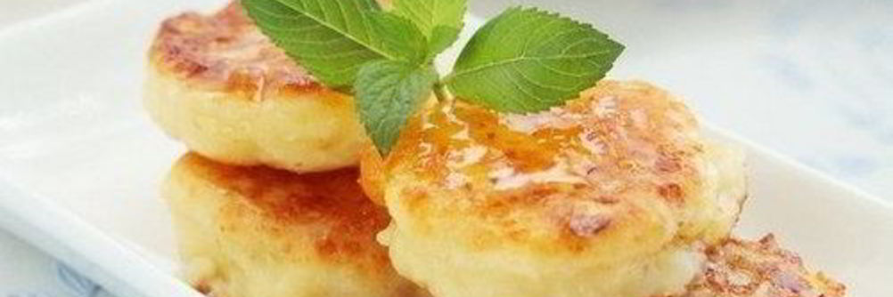 Сырники диетические из творога с изюмом