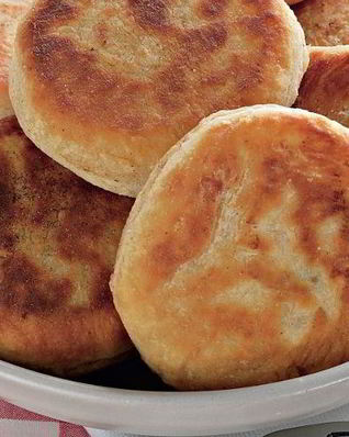 Сырники с соусом из кумкватов