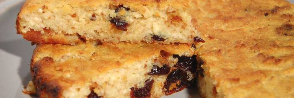 Творожник с миндалем и вяленой вишней