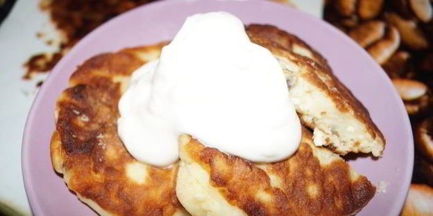 творожники с изюмом