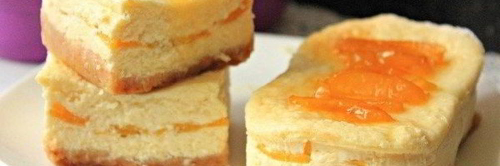 Творожники с персиками и кокосом