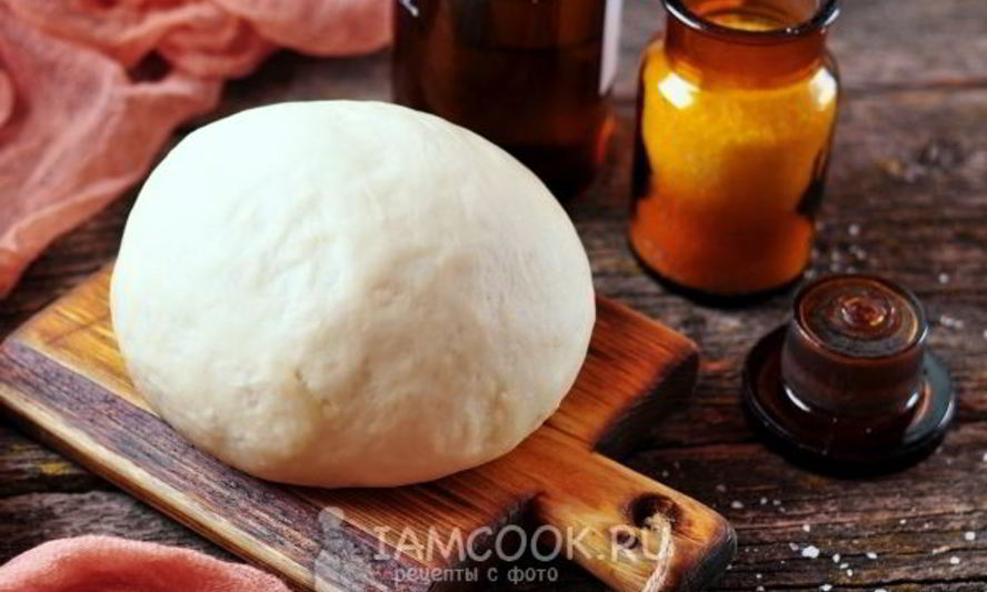 Рецепт быстрого дрожжевого теста для пиццы на воде