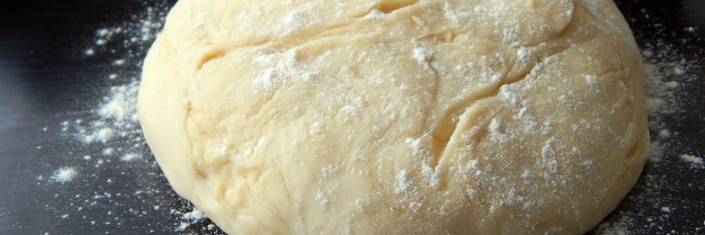 Сдобное тесто для булочек с сухими дрожжами