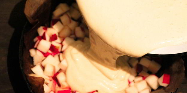 бисквит с яблоками