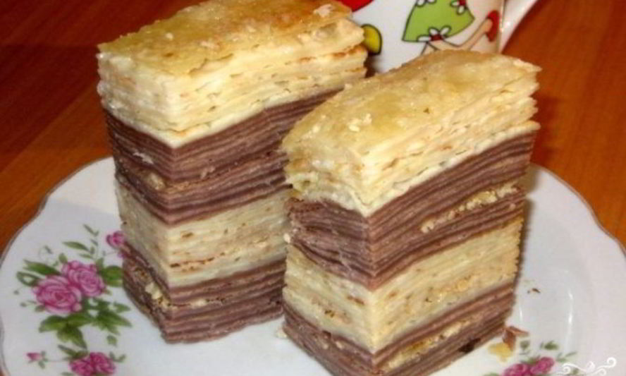 Рецепт блинного торта со сметаной и сгущенкой