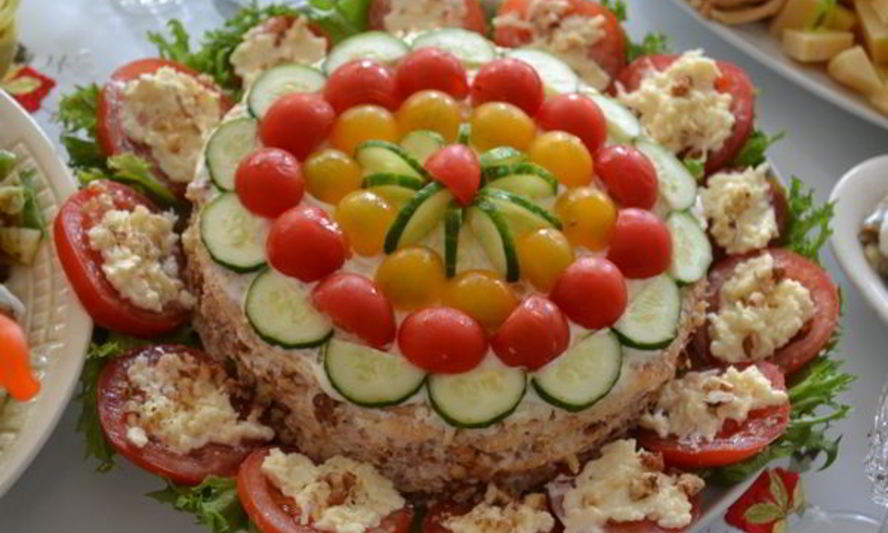 Рецепт кабачкового торта с куриным фаршем и помидорами