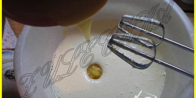 легкий медовик из жидкого теста