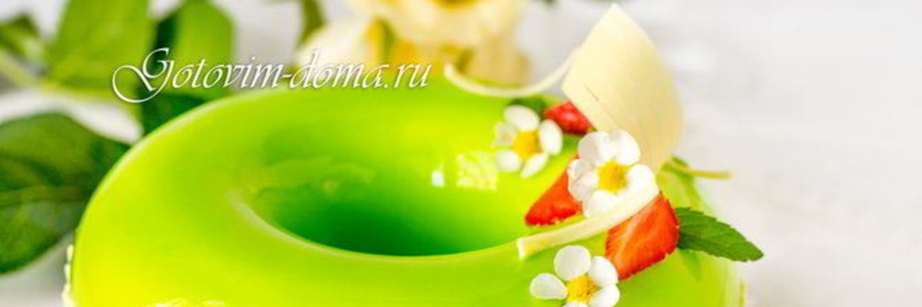 Муссовый торт Клубника-Ваниль-Базилик