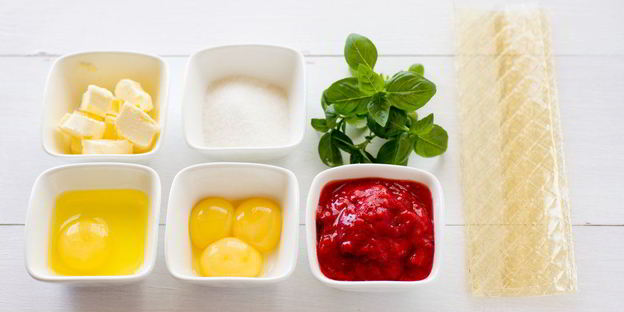 муссовый торт клубника-ваниль-базилик