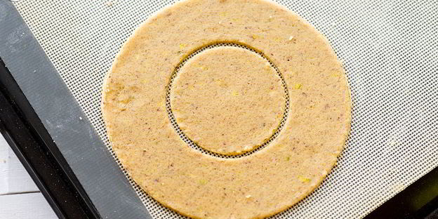 муссовый торт клубника-ваниль-базилик