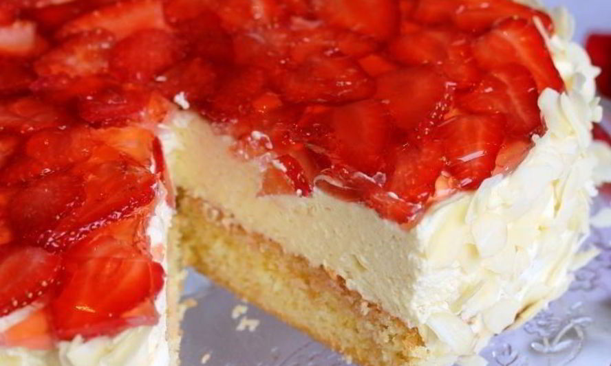 Рецепт нежного торта с маскарпоне и клубникой