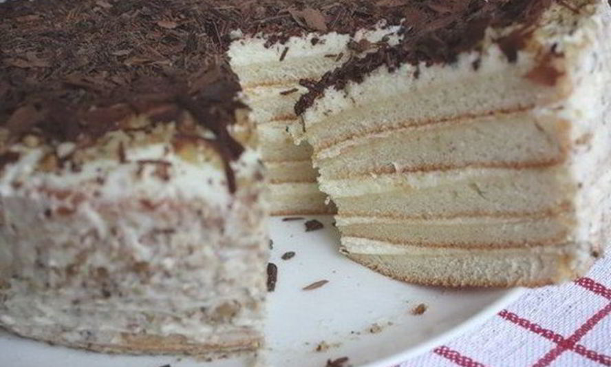 Рецепт простого торта на кефире с медом