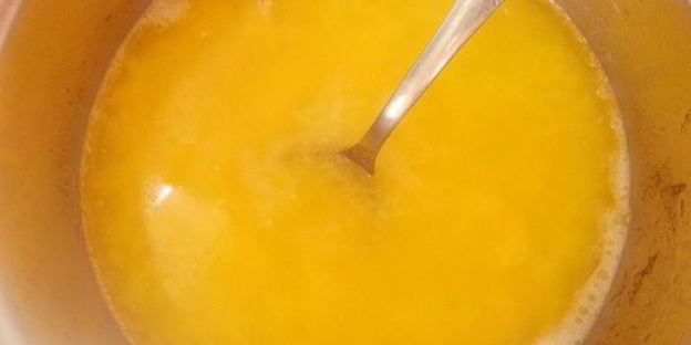 шоколадный торт со сливками