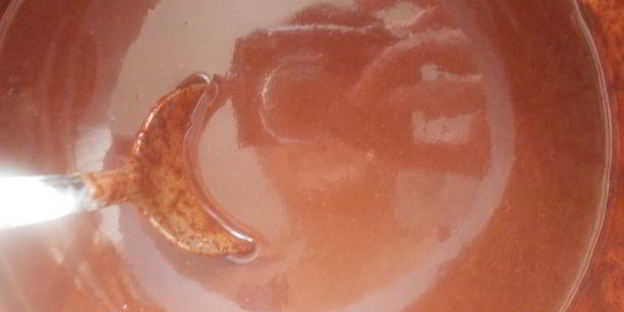 шоколадный торт со сливками