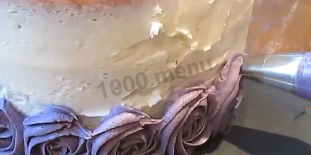 сливочный торт с цветами