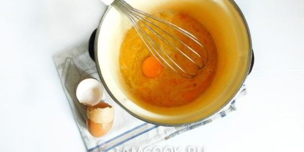 торт медовые шарики