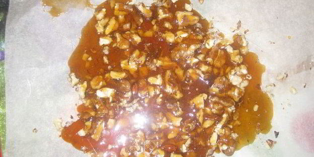 торт прага с карамельно-грильяжным кремом