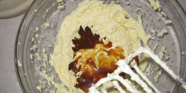 торт прага с карамельно-грильяжным кремом