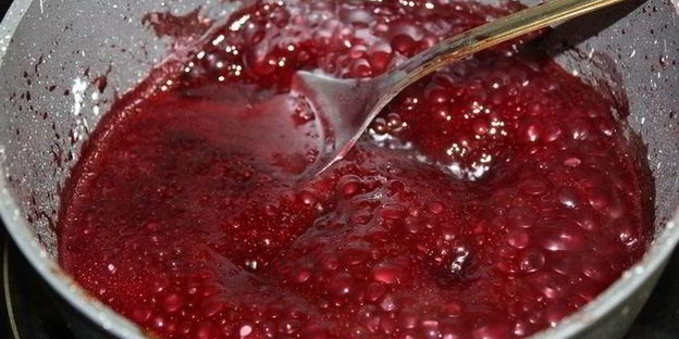 торт с вишней и шоколадным муссом