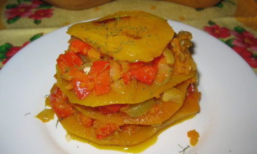 Рецепт тортика из тыквы с овощами и чесноком