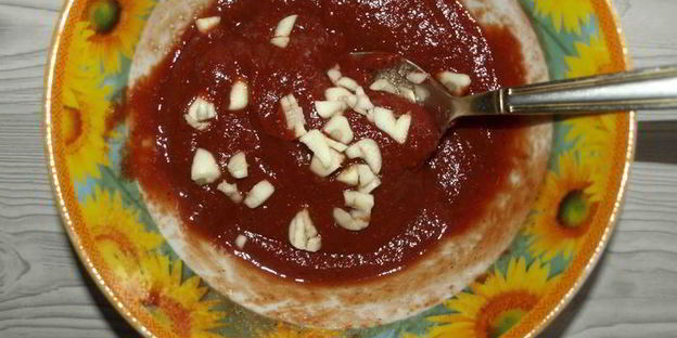 тортильони в чечевично-томатном соусе