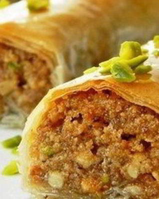 Восточная пахлава с орехами