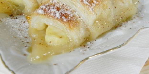 яблочные слойки со сладкой карамелью