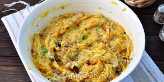 кабачковая запеканка с фаршем и сыром