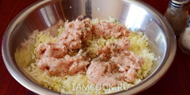 капустная запеканка с фаршем в духовке