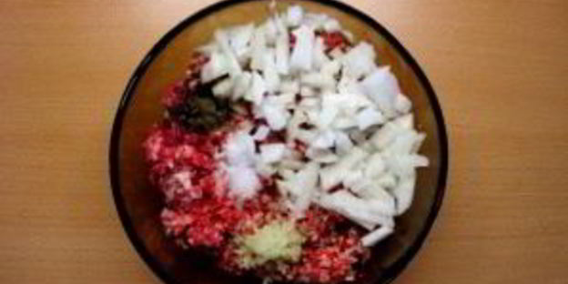 картофельная запеканка с фаршем и помидорами