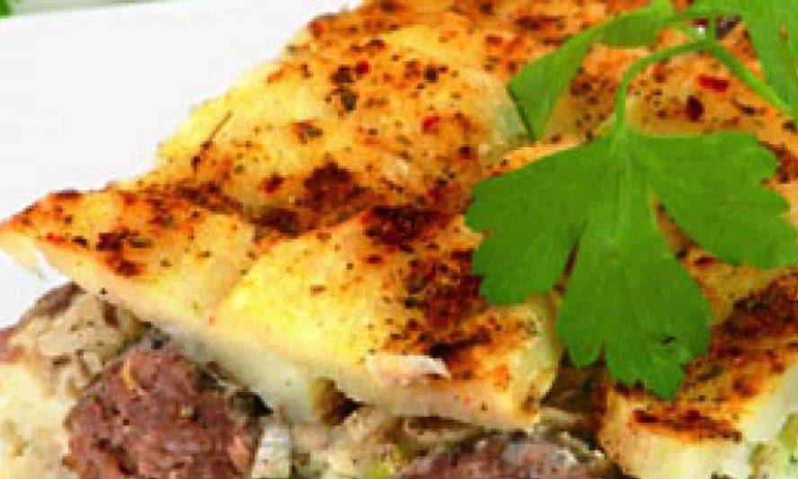 Рецепт картофельной запеканки с фрикадельками