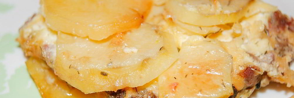 Картофельная запеканка с мясом и грибами